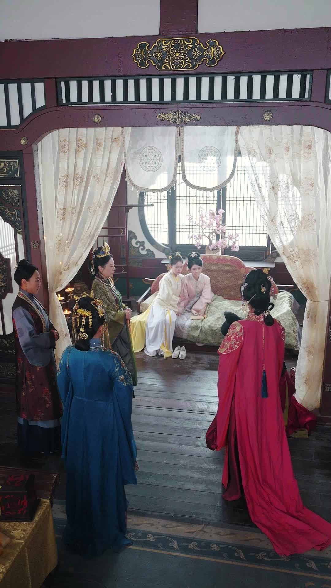 Episodio 37 - La jaula dorada del Emperado